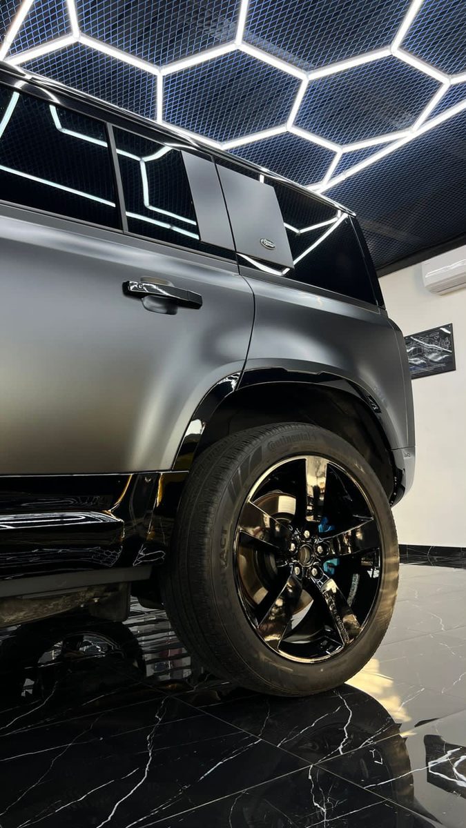 Matte grey G-Wagon